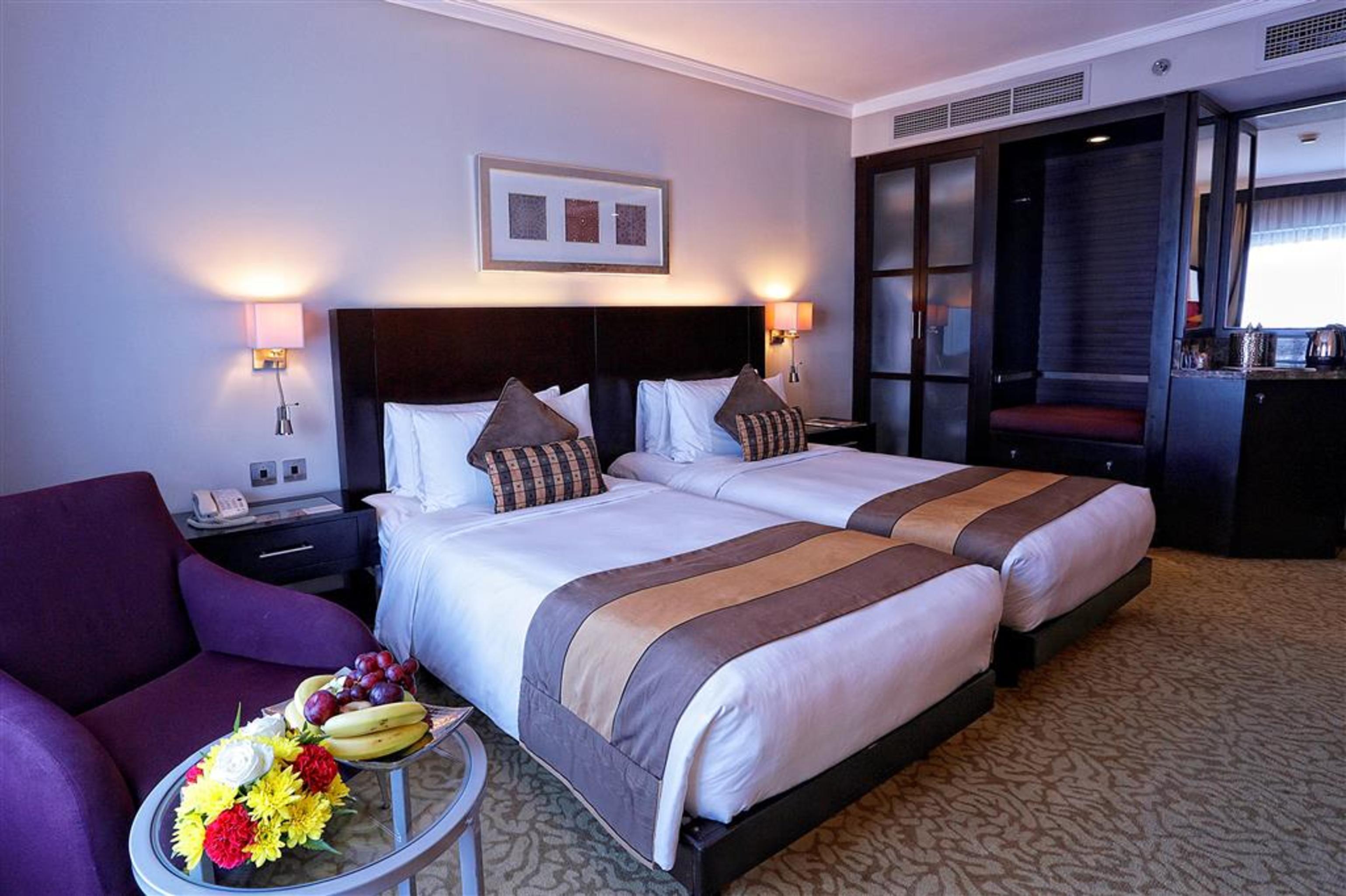 Ramada plaza by wyndham dubai 4. Ramada Plaza Deira. Wyndham Dubai Deira 4. Ramada Plaza by Wyndham Dubai Deira 4*. Дубай отель Дейра 3 Wyndham.