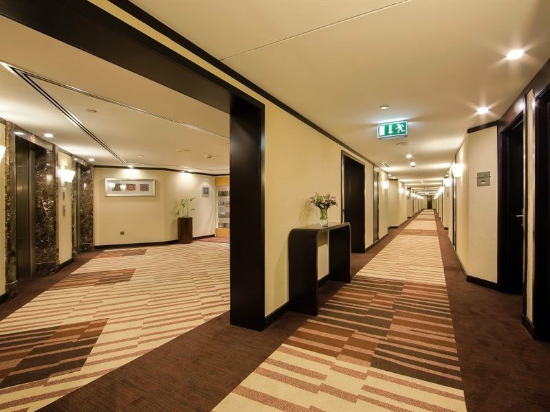 Отель Ramada Plaza By Wyndham Dubai Deira Экстерьер фото
